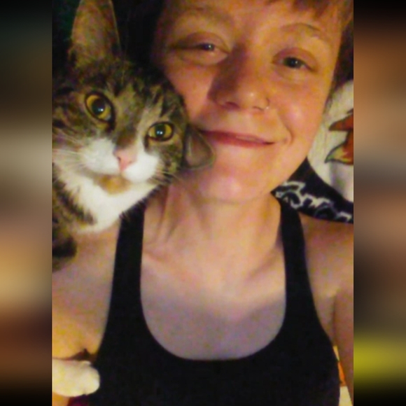 Meet Kris! - Picture 1 of 2